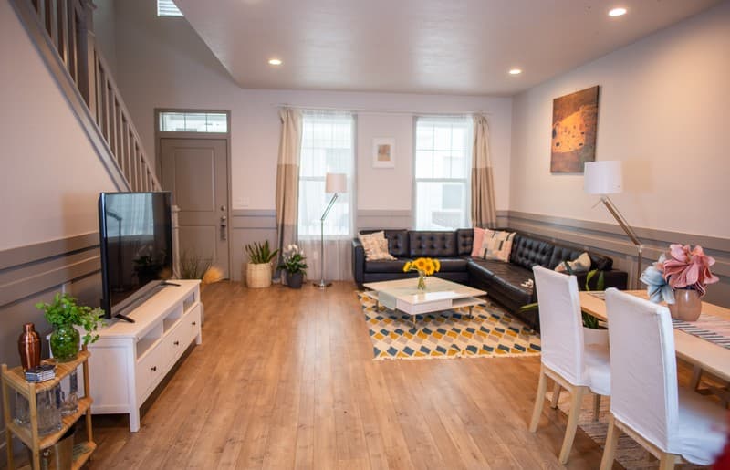 North Salt Lake Townhome: 250 E Ellen Ln