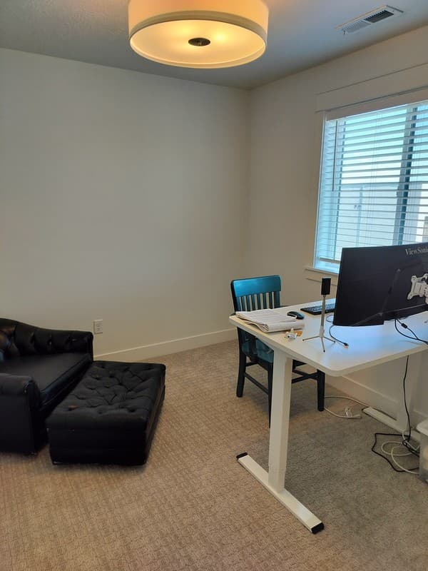 North Salt Lake Townhome: 25 E Center St