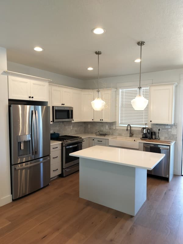 North Salt Lake Townhome: 25 E Center St