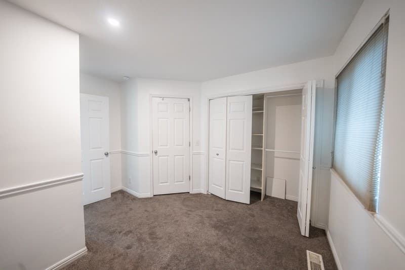 Bountiful Townhome: 1867 S Main St