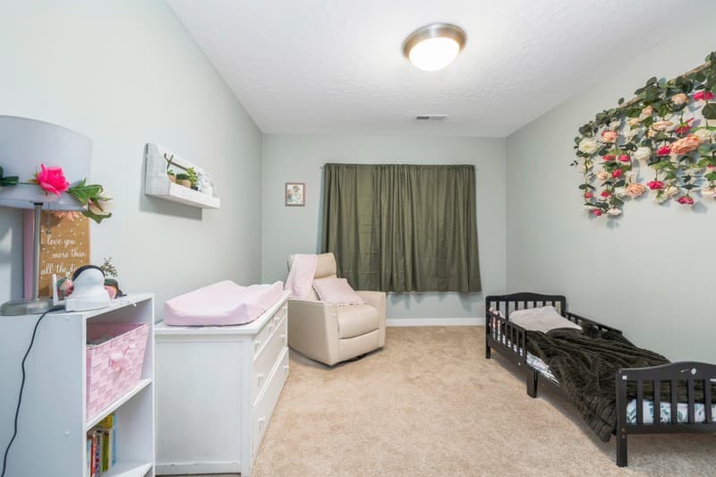 Eagle Mountain Townhome: 4438 E Hurstbourne Dr