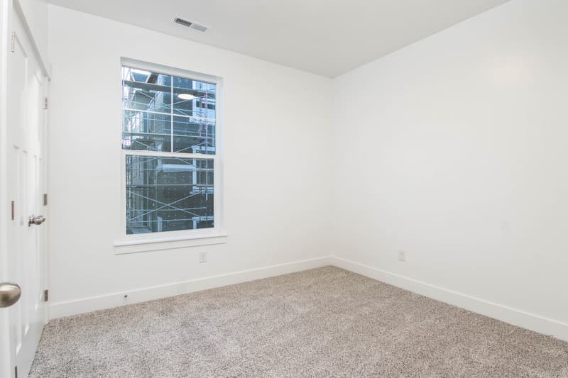Vineyard Condo: 323 W 435 N