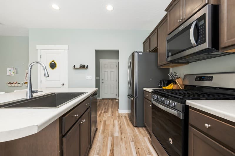 Eagle Mountain Townhome: 4438 E Hurstbourne Dr