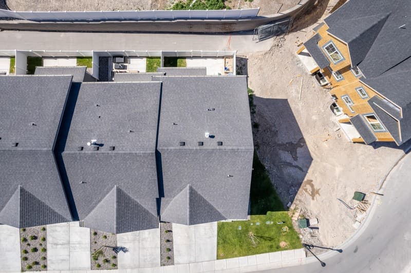 Eagle Mountain Townhome: 4438 E Hurstbourne Dr