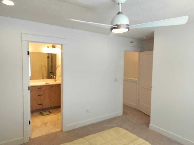 North Salt Lake Townhome: 25 E Center St