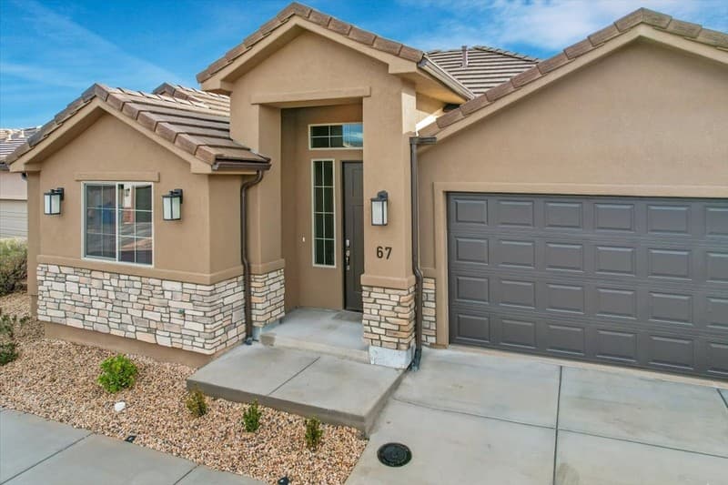 Saint George House: 2261 S Tonaquint Dr