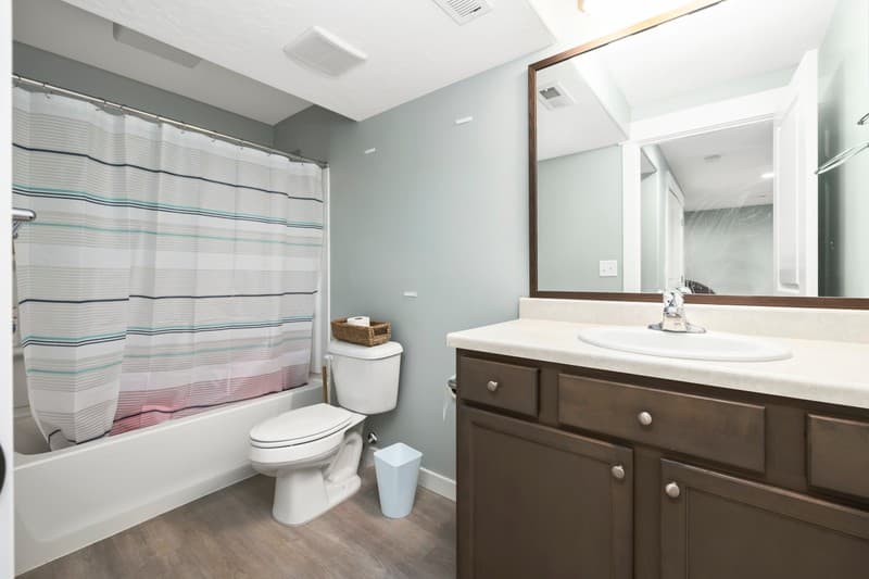 Eagle Mountain Townhome: 4438 E Hurstbourne Dr