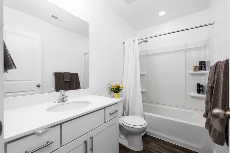 Saratoga Springs Townhome: 318 E Wren Hill Ln