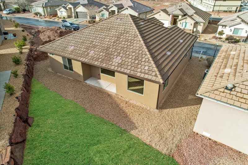 Saint George House: 2261 S Tonaquint Dr