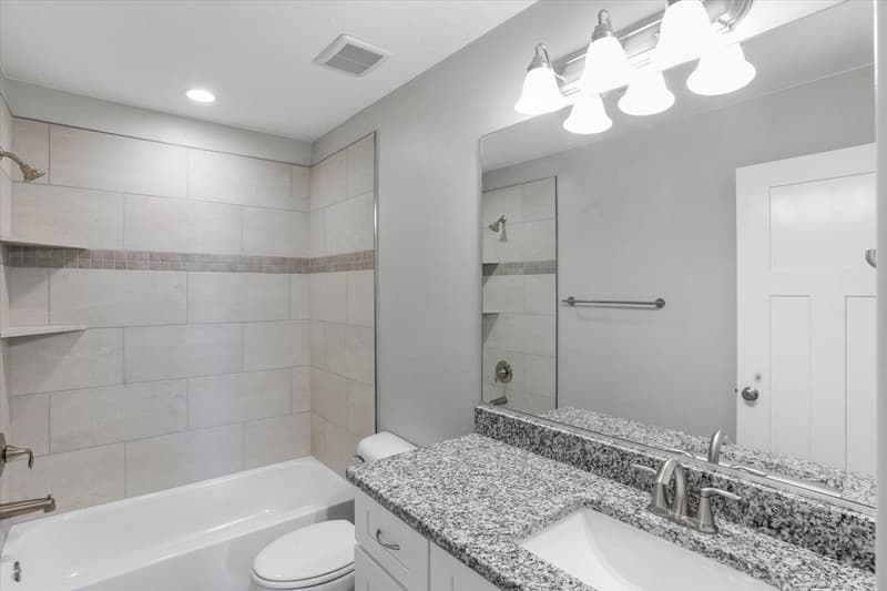 Saint George House: 2261 S Tonaquint Dr