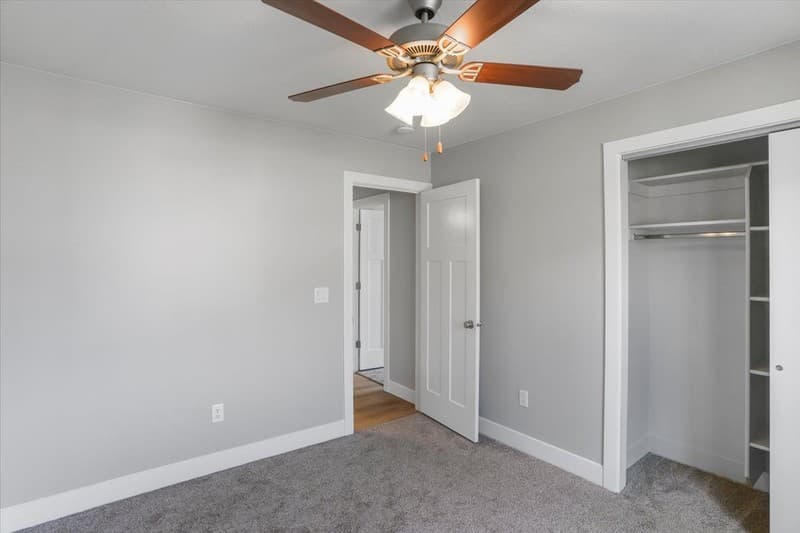 Saint George House: 2261 S Tonaquint Dr