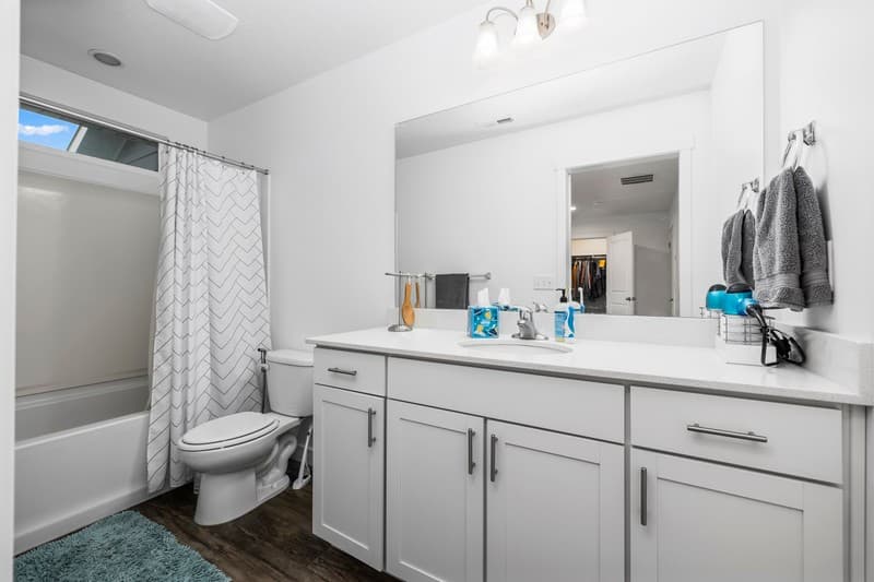 Saratoga Springs Townhome: 318 E Wren Hill Ln