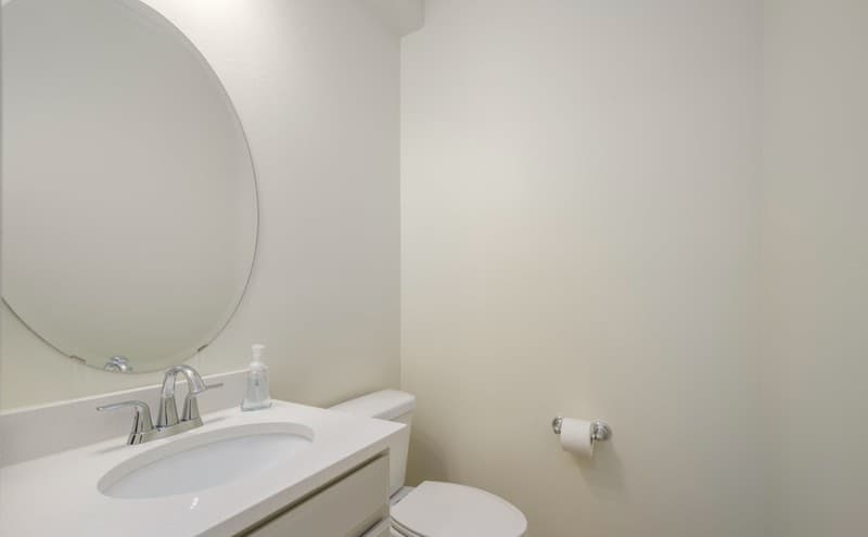 Syracuse House: 3007 S 2600 W