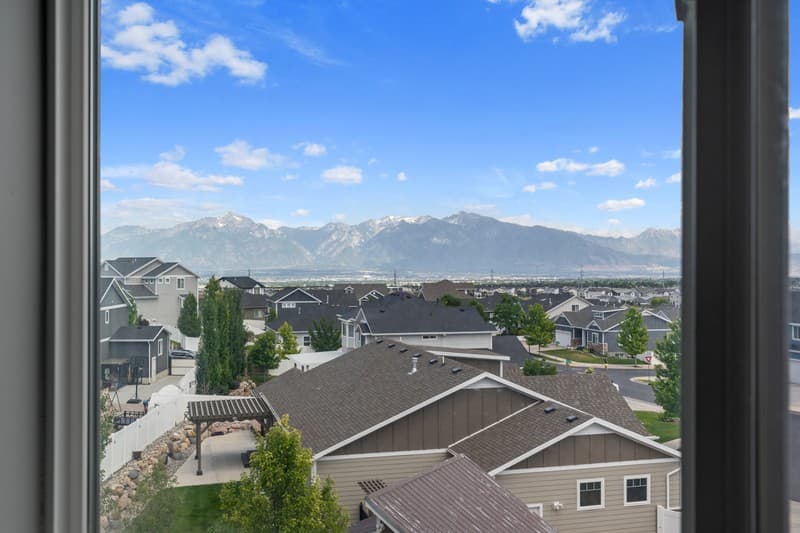 West Jordan Single Room: 7651 S Scenic Maple Dr