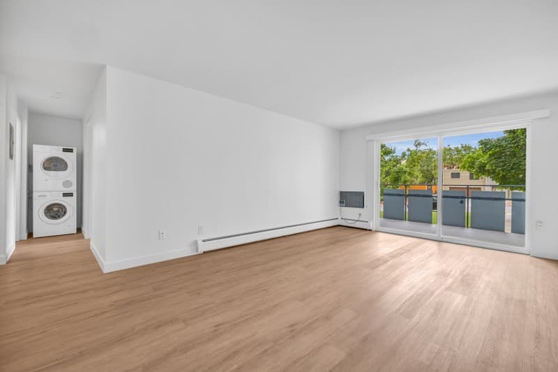 Salt Lake City Apartment: 1070 E 300 S