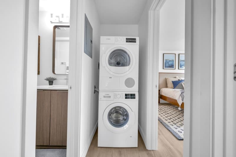 Salt Lake City Apartment: 1070 E 300 S