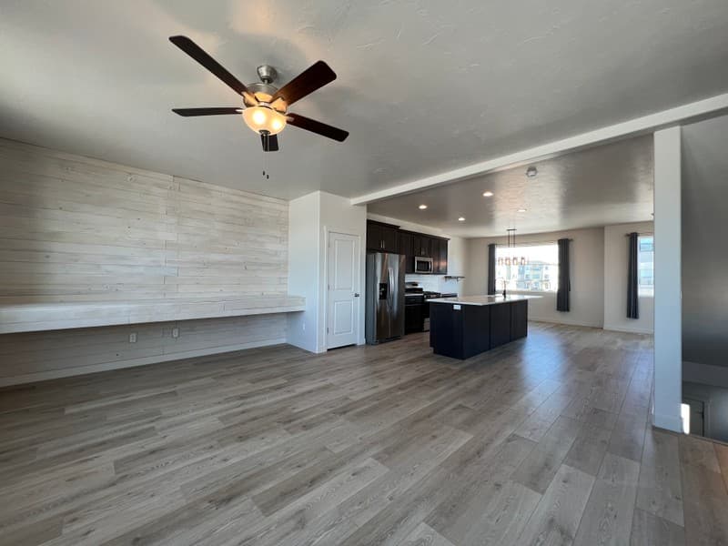 American Fork Townhome: 418 S Willow Leaf Rd