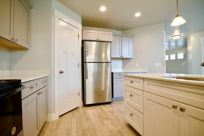 Saratoga Springs House: 1758 W Stone Gate Dr