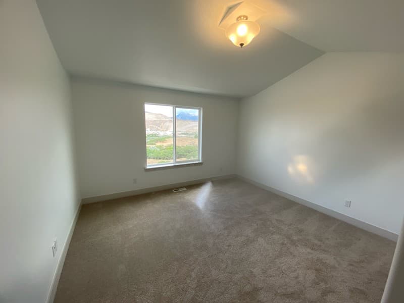 Bluffdale House: 16371 S Coupler Ln