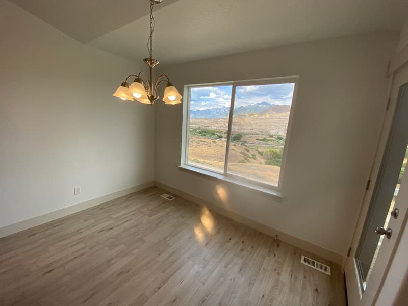 Bluffdale House: 16371 S Coupler Ln