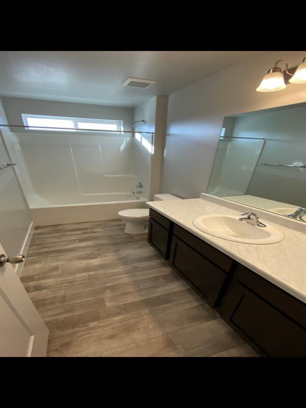 Saratoga Springs House: 1758 W Stone Gate Dr
