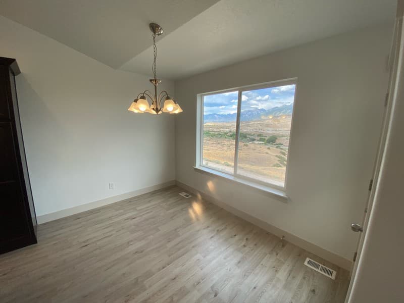Bluffdale House: 16371 S Coupler Ln