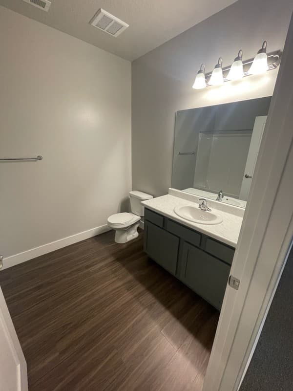 Vineyard Condo: 368 W 750 N