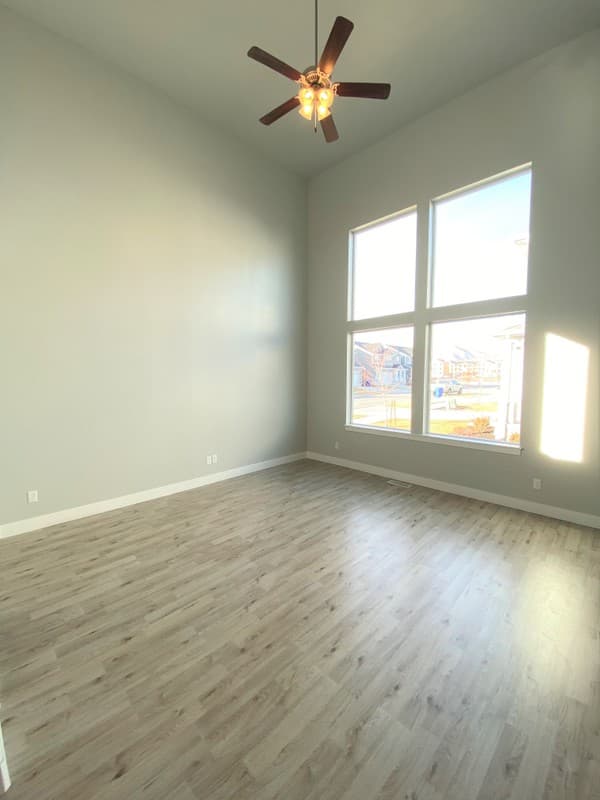 Saratoga Springs House: 1758 W Stone Gate Dr