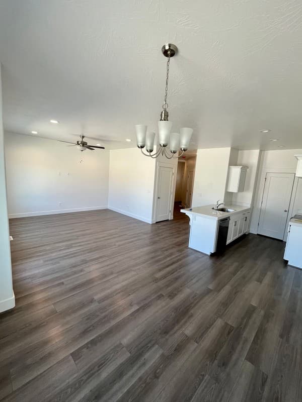 Eagle Mountain Townhome: 7303 N Hidden Loop Rd
