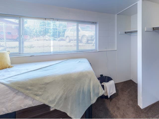 Provo Apartment: 562 N 200 E