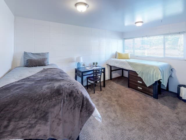 Provo Apartment: 562 N 200 E