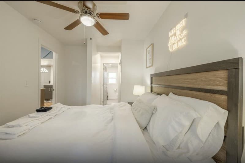 Salt Lake City House: 1219 W 500 S