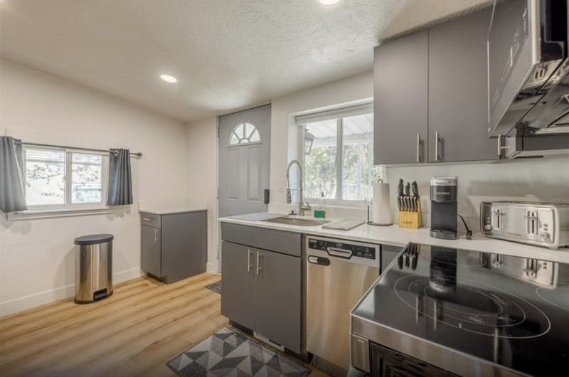 Salt Lake City House: 1219 W 500 S