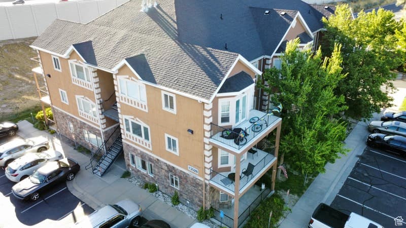 Draper Condo: 13528 S Venicia Way