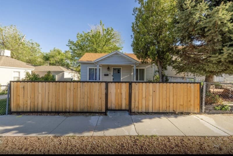 Salt Lake City House: 1219 W 500 S