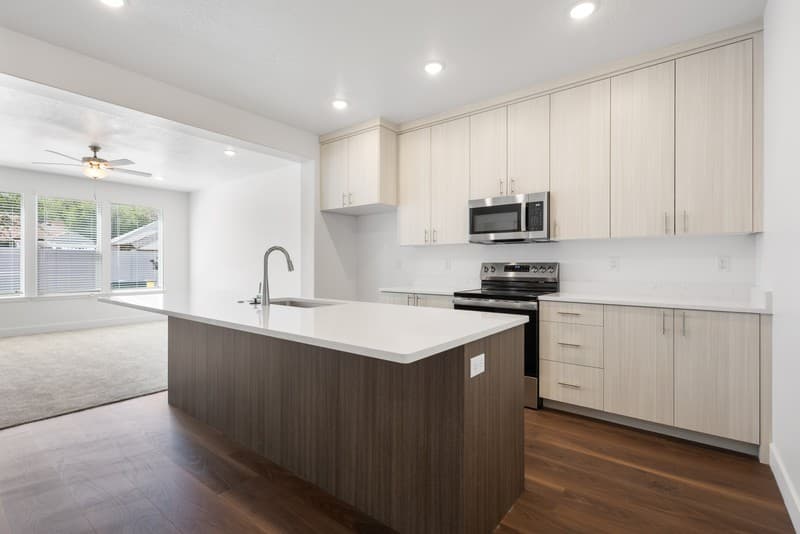 Ogden Townhome: 313 E 750 S