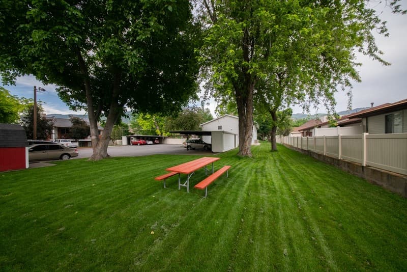 Bountiful Apartment: 1729 N 200 W