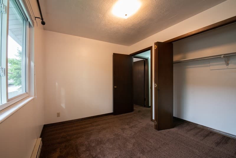 Bountiful Apartment: 1729 N 200 W
