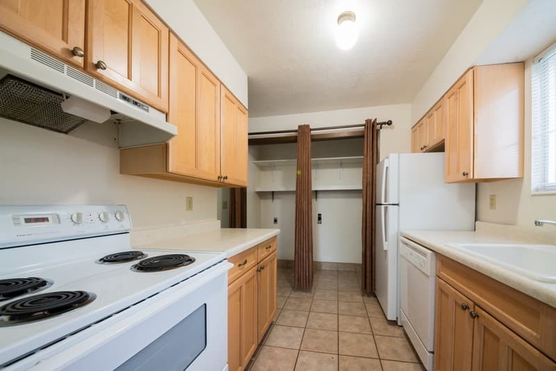 Bountiful Apartment: 1729 N 200 W