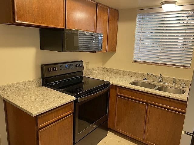 Salt Lake City Apartment: 184 I St