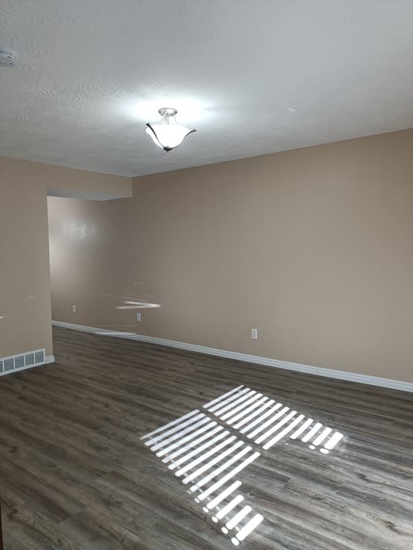 Ogden Townhome: 1305 Monroe Blvd