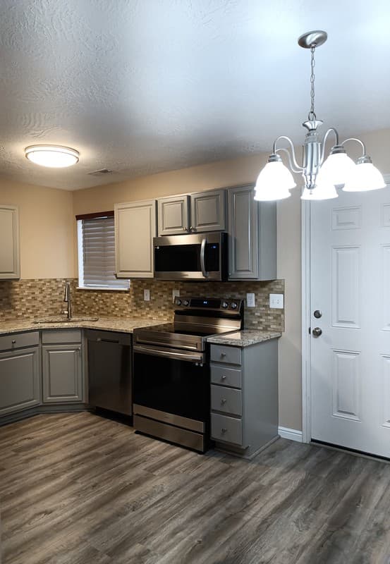 Ogden Townhome: 1305 Monroe Blvd