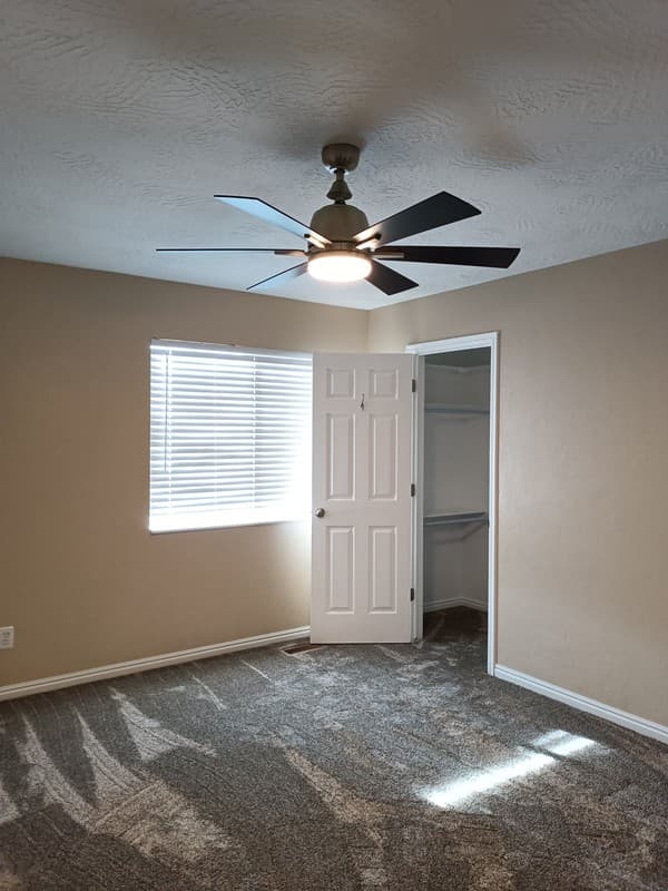 Ogden Townhome: 1305 Monroe Blvd