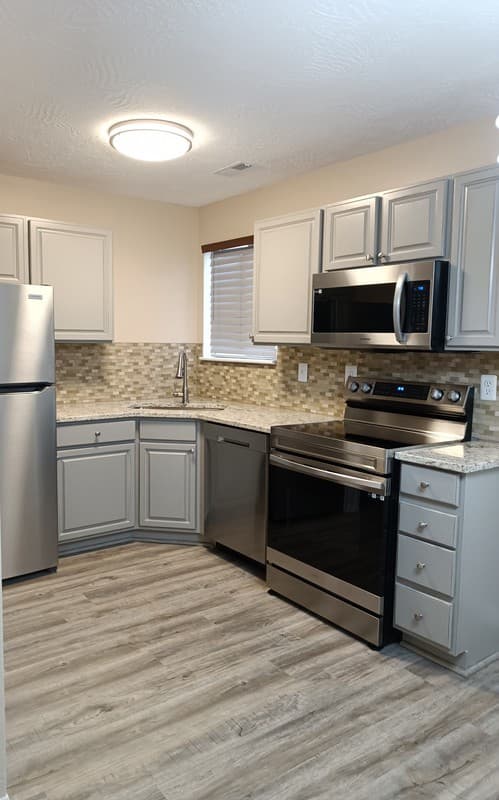 Ogden Townhome: 1305 Monroe Blvd