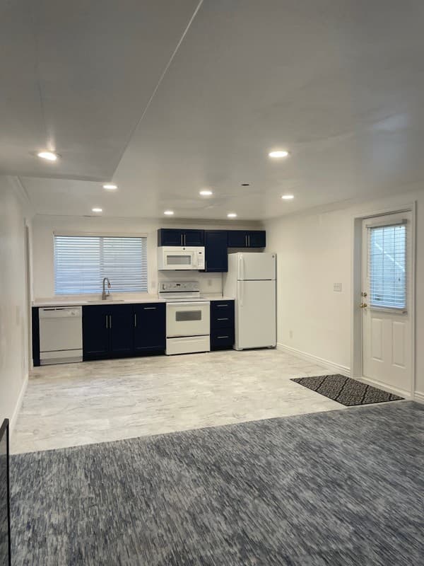 Bountiful Multiplex: 1053 Barton Ct