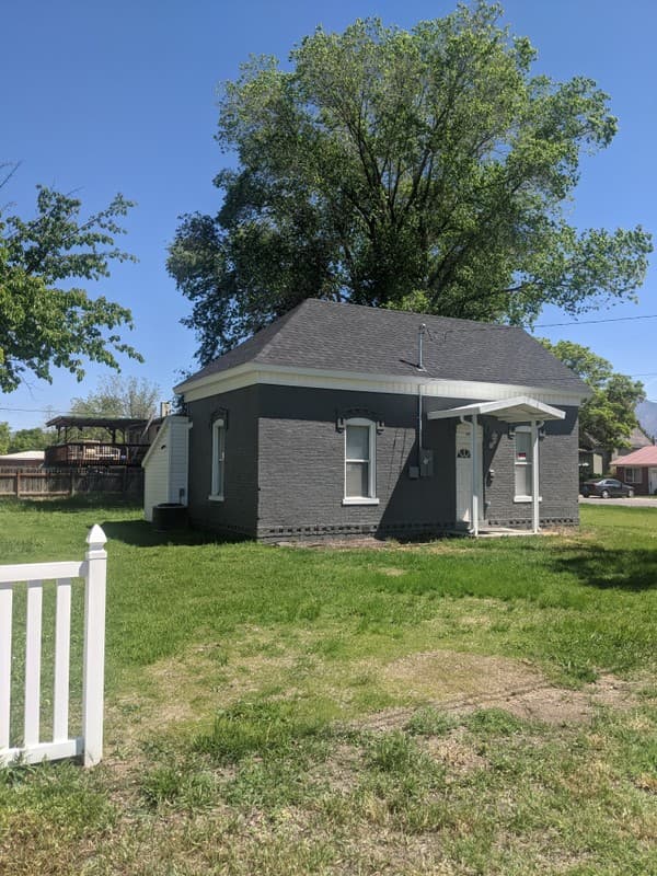 Lehi House: 289 E 300 S