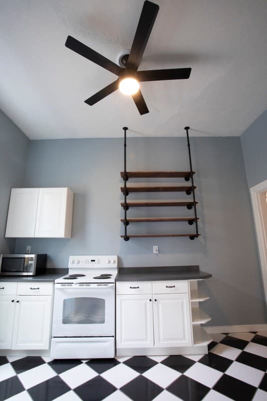 Salt Lake City House: 851 S Jefferson St