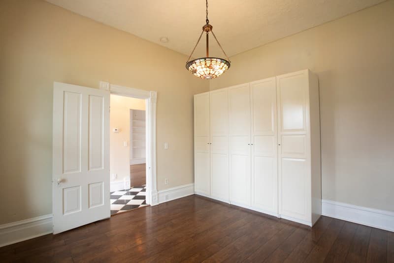 Salt Lake City House: 851 S Jefferson St