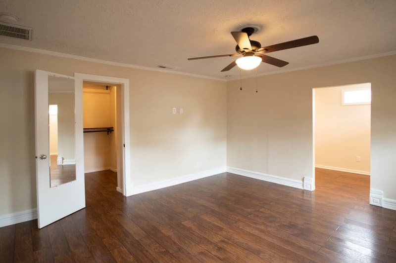 Salt Lake City House: 851 S Jefferson St