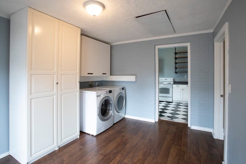 Salt Lake City House: 851 S Jefferson St